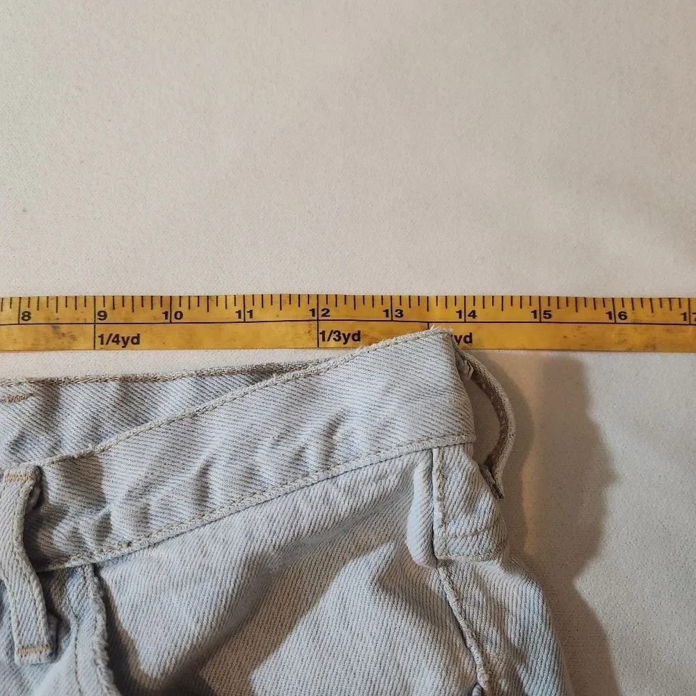 Guess vintage light